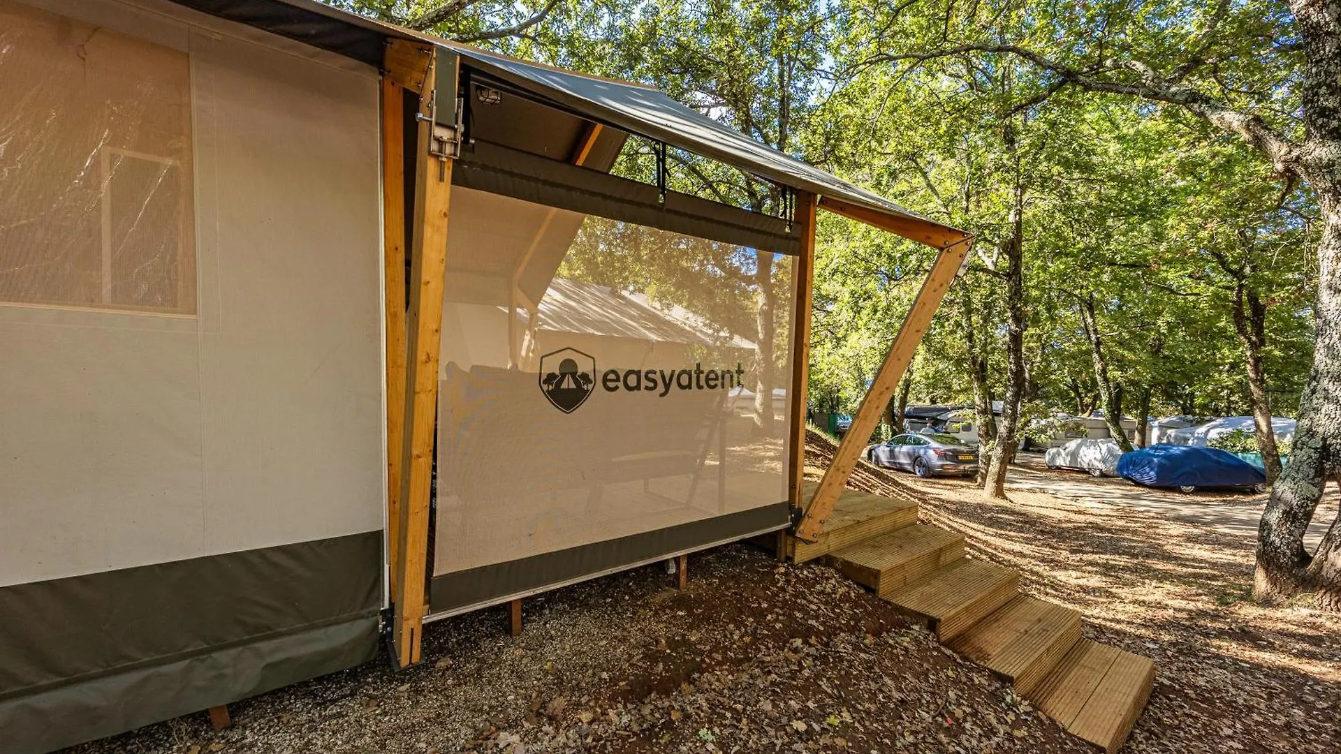 **** Vakantiepark Easyatent Camping Valkanela Vrsar Kroatië