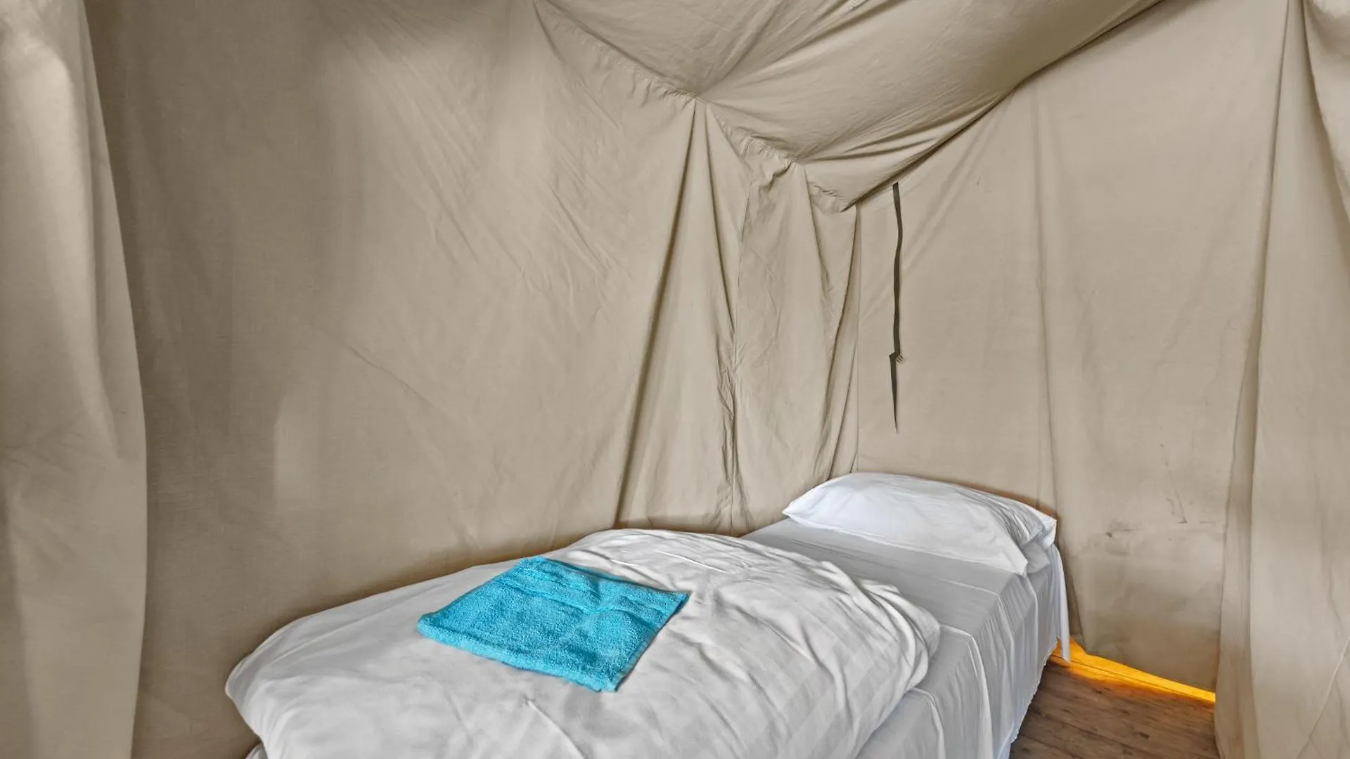 Easyatent Camping Valkanela 弗尔萨尔 4*,  克罗地亚